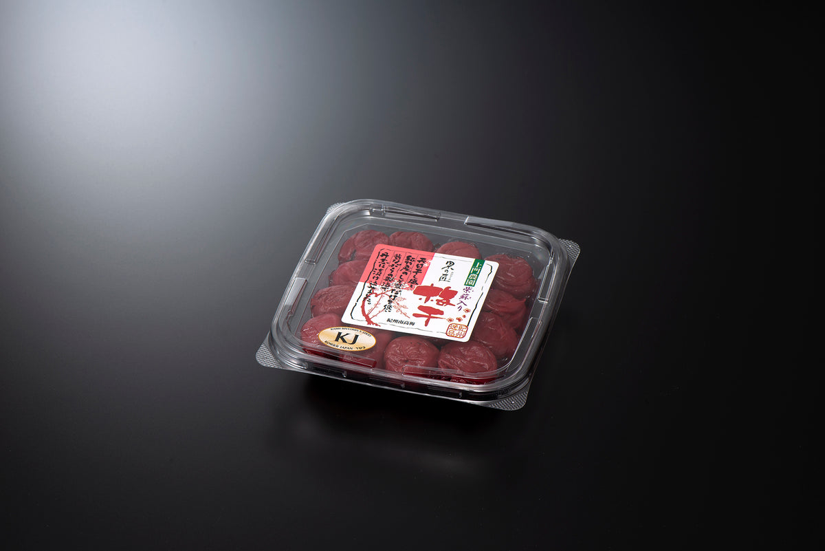 梅干し300g（しそ入り）紀州南高梅100% – 上門農園オンラインショップ